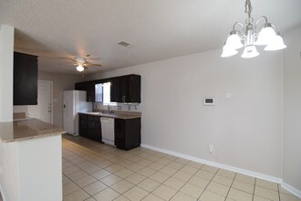 4402 Matt Dr in Killeen, TX - Building Photo - Building Photo