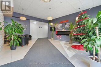 149 Main St W in Hamilton, ON - Building Photo - Building Photo