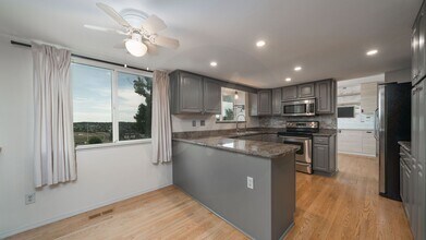 7675 Montane Dr in Colorado Springs, CO - Building Photo - Building Photo