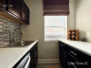 4445 Terrace St in Kansas City, MO - Building Photo - Building Photo