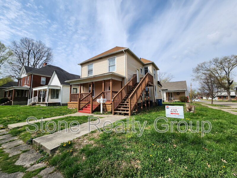 103 S 18th St in Terre Haute, IN - Building Photo