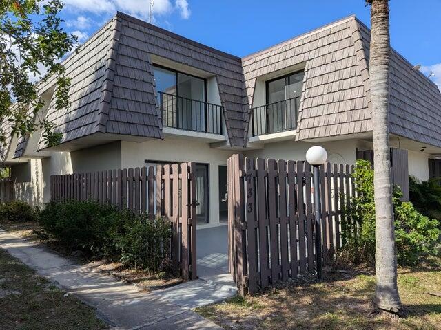 property at 1719 N Congress Ave