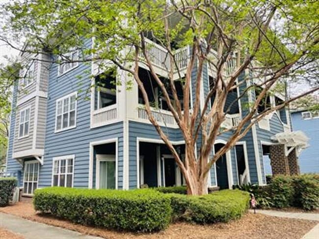 property at 611 Olmsted Park Pl