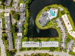 20310 NE 2nd Ave in Miami Gardens, FL - Building Photo - Building Photo