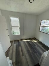 5005 W Ferdinand St, Unit 5005 w unit #1 in Chicago, IL - Building Photo - Building Photo