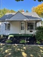 727 E Madge Ave in Hazel Park, MI - Building Photo - Building Photo