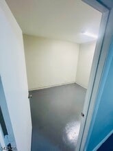 9 Krueger Ct in Newark, NJ - Building Photo - Building Photo