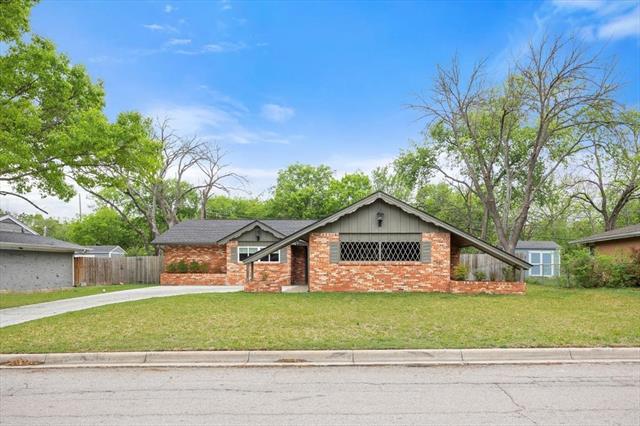 7132 Overhill Rd in Fort Worth, TX - Building Photo