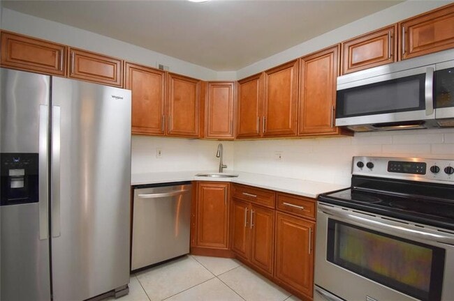 9 NE 19th Ct in Wilton Manors, FL - Building Photo - Building Photo