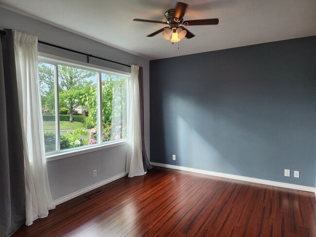 1592 Kingston Way in Eugene, OR - Building Photo - Building Photo