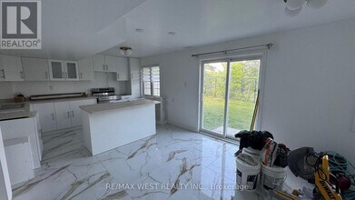 25 McKay Ave in New Tecumseth, ON - Building Photo - Building Photo