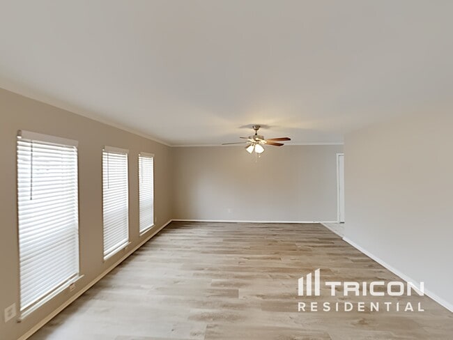 4621 Tarry Dr in Garland, TX - Building Photo - Building Photo