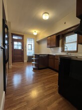 3223 W Olive Ave, Unit #1 in Chicago, IL - Foto de edificio - Building Photo