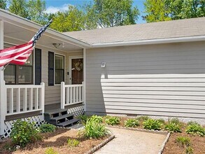 14 Mill Ct in Dallas, GA - Building Photo - Building Photo