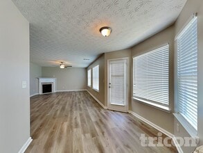 305 Sarasota Ln in Locust Grove, GA - Building Photo - Building Photo