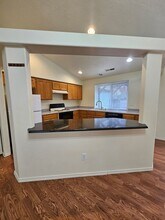 1069 Pittview Ave in Central Point, OR - Building Photo - Building Photo