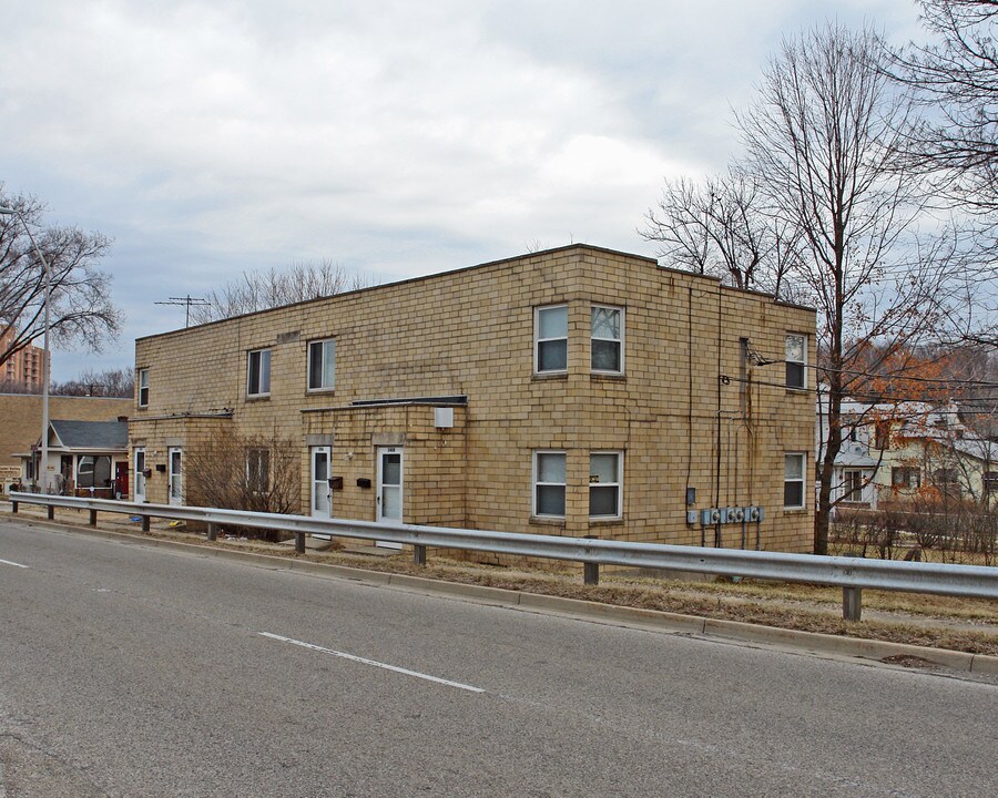 2402-2408 S Dixie Hwy in Dayton, OH - Building Photo