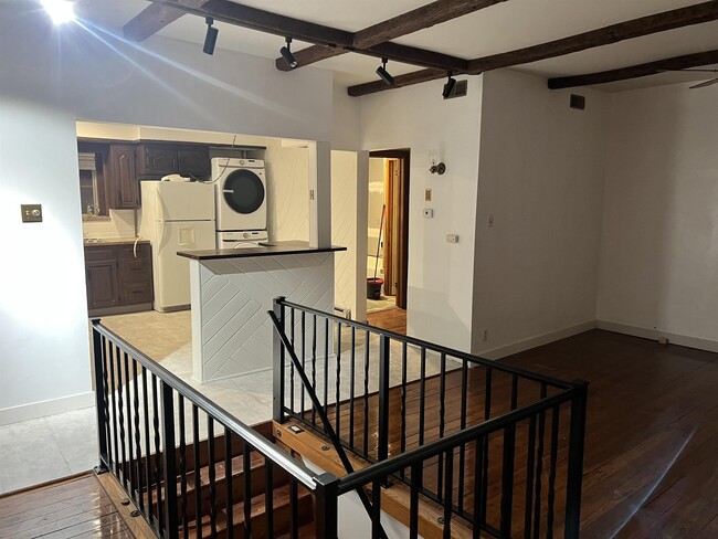 30 W 9th St in Bayonne, NJ - Building Photo - Building Photo