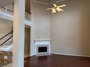 2311 Echo Harbor Dr in Pearland, TX - Building Photo - Building Photo