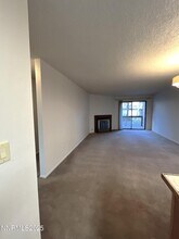 2980 Tierra Verde E in Reno, NV - Building Photo - Building Photo