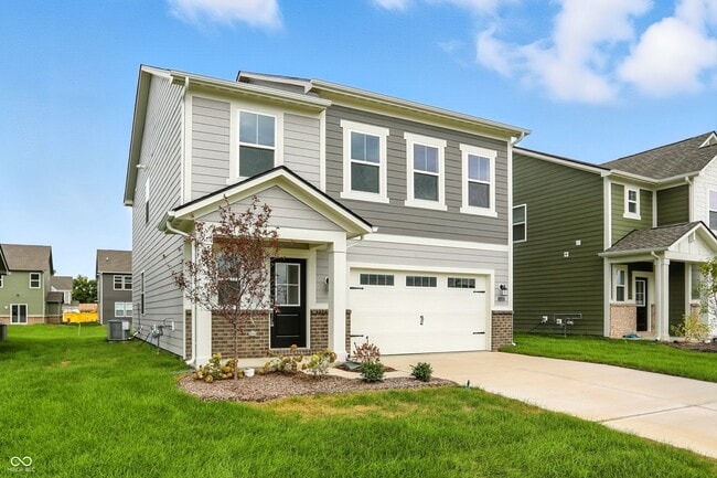15294 Swallow Fls Wy in Fishers, IN - Building Photo - Building Photo