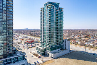 Pinnacle Grand Park 1 in Mississauga, ON - Building Photo - Building Photo