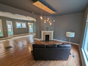 1825 Park Ave, Unit 1 in Minneapolis, MN - Foto de edificio - Building Photo
