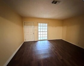 733 Arizona Ave in Wake Village, TX - Building Photo - Building Photo