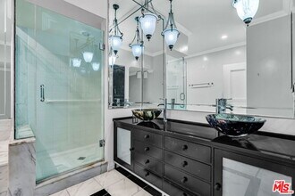 1124 Kings Rd in West Hollywood, CA - Building Photo - Building Photo