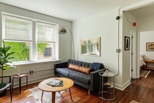 27 E Willis St Apartments