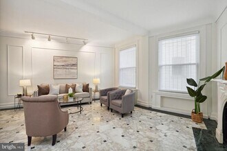 2126 Connecticut Ave NW in Washington, DC - Building Photo - Building Photo