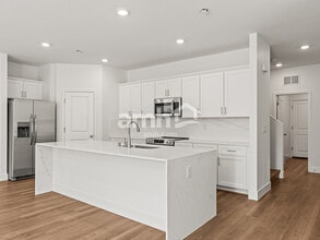 5825 Fly Fisher St in Las Vegas, NV - Building Photo - Building Photo
