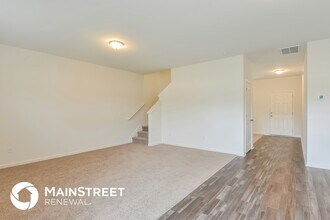 724 Kenyon Spring Dr in Zebulon, NC - Building Photo - Building Photo