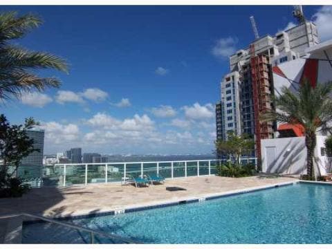 133 NE 2nd Ave, Unit Unit 3009 in Miami, FL - Building Photo - Building Photo