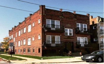 Othello Apartments in Cleveland, OH - Building Photo - Building Photo