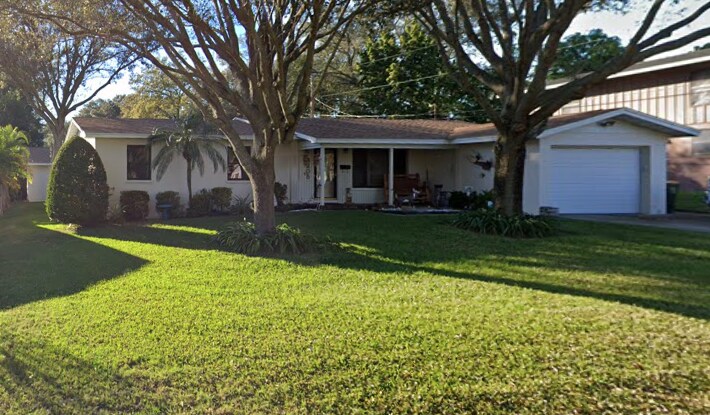 3205 Carleton Cir W in Lakeland, FL - Building Photo