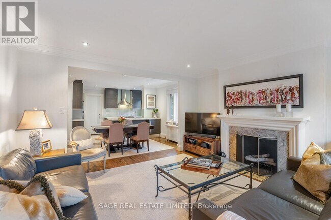 1208 Avenue Rd in Toronto, ON - Building Photo - Building Photo