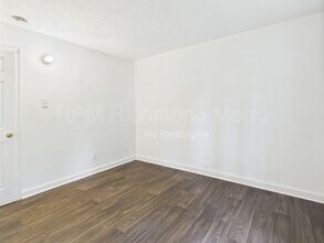 3206 Midlothian Tpke in Richmond, VA - Building Photo - Building Photo