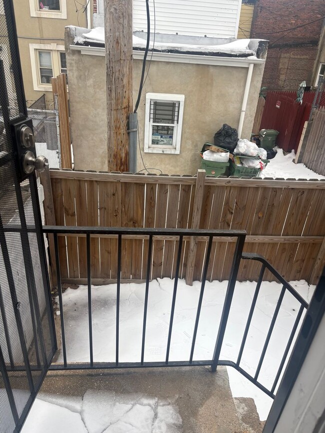 201 N Rose St in Baltimore, MD - Building Photo - Building Photo