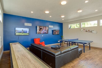 Alpine Flats-Student Apartments in Logan, UT - Foto de edificio - Building Photo