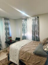 2437 Cochran Ave in Los Angeles, CA - Foto de edificio - Building Photo