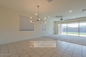 8443 S 164th Dr in Goodyear, AZ - Building Photo - Building Photo