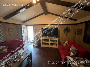 4421 75th Dr in Lubbock, TX - Building Photo - Building Photo