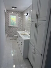 73 Thomas St in Mississauga, ON - Building Photo - Building Photo