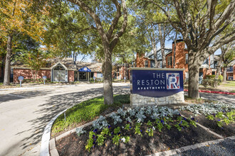 The Reston Apartments in Conroe, TX - Foto de edificio - Building Photo