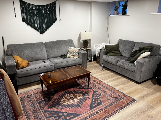 1424 Catharine St, Unit A in Philadelphia, PA - Building Photo - Building Photo