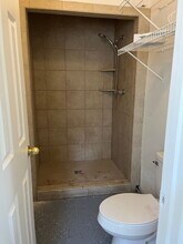 1711 Norwich Ave in Lubbock, TX - Foto de edificio - Building Photo