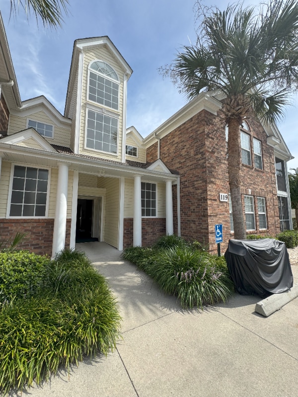 property at 119 Brentwood Dr