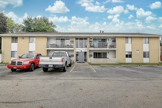 401 Elder Dr in Fairborn, OH - Building Photo - Building Photo