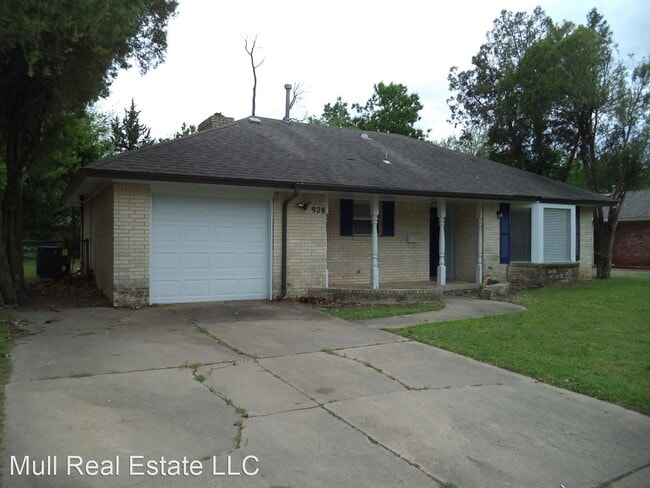 928 Barkley Cir photo'